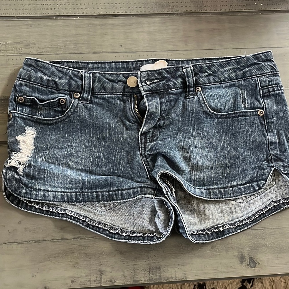 Jean shorts size 27/4